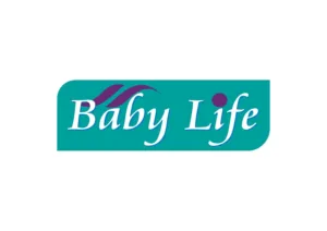 شعار منتج Baby Life للحفاضات ومنتجات الأطفال باللون الأخضر الفاتح على خلفية بيضاء
